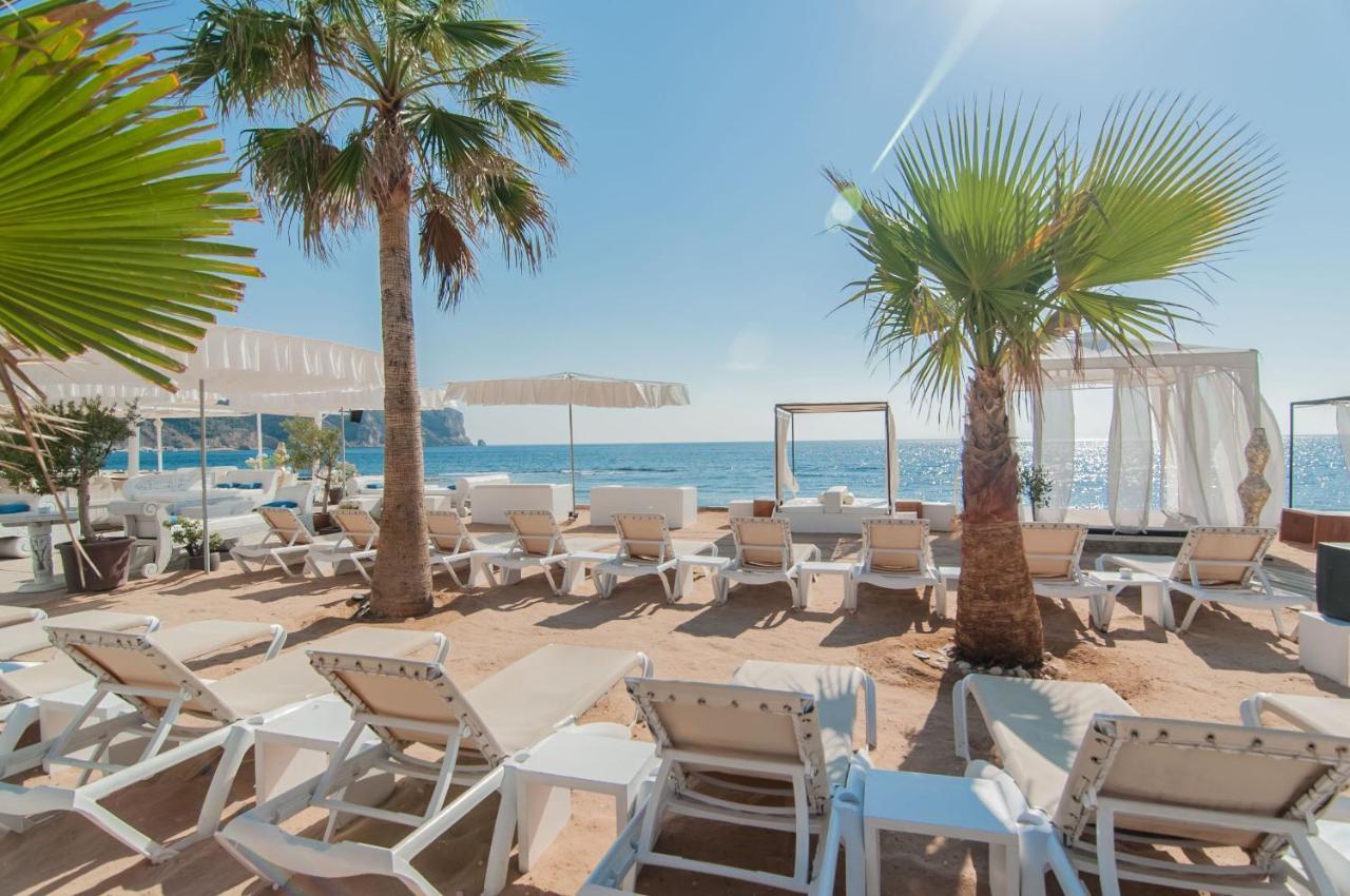 Cannes Martinez Croisette Beach 50M Экстерьер фото